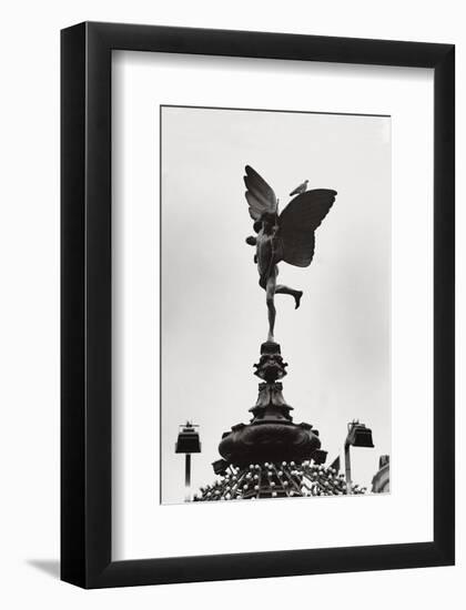 Eros Statue - London-null-Framed Premium Giclee Print