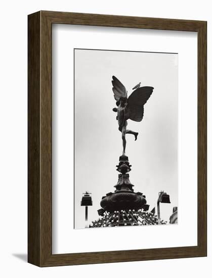 Eros Statue - London-null-Framed Premium Giclee Print