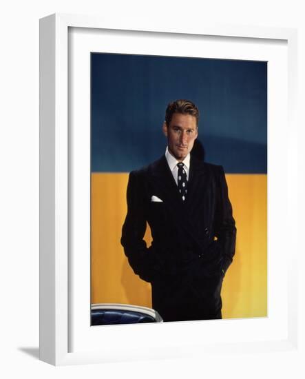 Errol Flynn-null-Framed Photographic Print