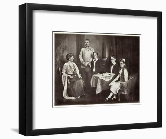 Erzherzog Franz Ferdinand Von Österreich Mit Familie-null-Framed Giclee Print