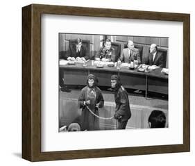 Escape from the Planet of the Apes-null-Framed Photo