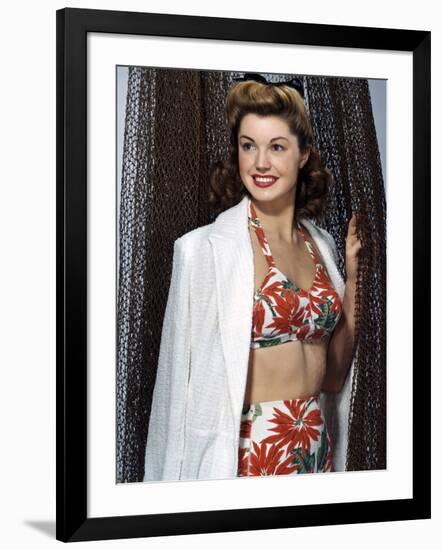 Esther Williams, c. 1947 (photo)-null-Framed Photo