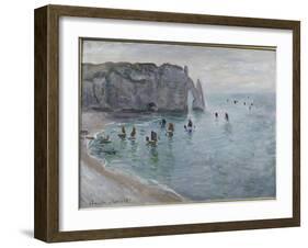 Etretat, la porte d'Aval : bateau de pêche sortant du port-Claude Monet-Framed Giclee Print