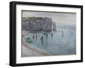 Etretat, la porte d'Aval : bateau de pêche sortant du port-Claude Monet-Framed Giclee Print