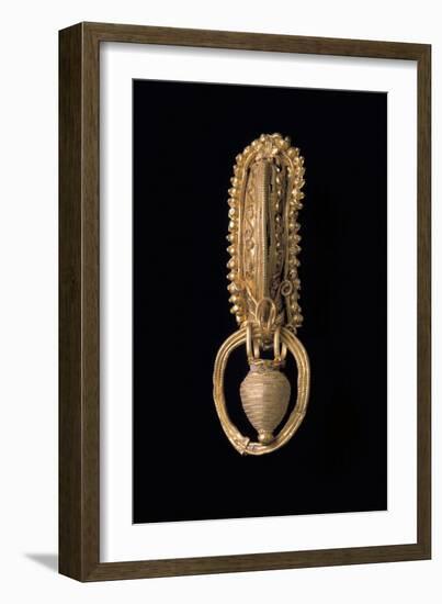 Etruscan Gold Earring with Pendant, from Chiusi, Siena Province, Italy B.C.-null-Framed Giclee Print