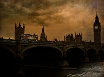 A View of Big Ben in London from the River Thames-Eudald Castells-Photographic Print