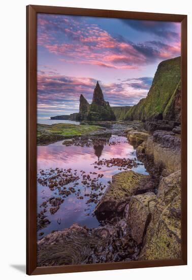 Europe, United Kingdom, Scotland, Highlands, Isle of Skye,  John O'Groats, Duncansby Head-Christian Heeb-Framed Photographic Print