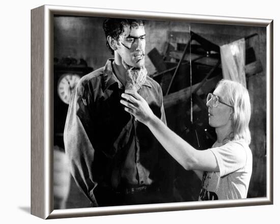 Evil Dead 2: Dead By Dawn-null-Framed Photo