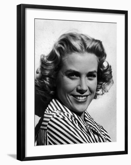 Excellent Close Up Portrait of Movie Actress, Grace Kelly-Loomis Dean-Framed Premium Photographic Print