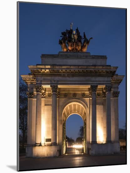 Exterior of Wellington Arch at Night, Hyde Park Corner, London, England, United Kingdom, Europe-Ben Pipe-Mounted Photographic Print