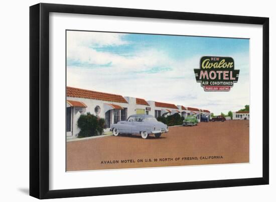 Exterior View of Avalon Motel - Fresno, CA-Lantern Press-Framed Art Print
