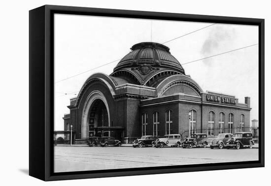 Exterior View of Union Station - Tacoma, WA-Lantern Press-Framed Stretched Canvas