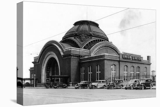 Exterior View of Union Station - Tacoma, WA-Lantern Press-Stretched Canvas
