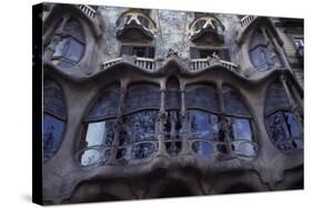 Facade of Batllo House, 1907-Antonio Gaudi-Stretched Canvas