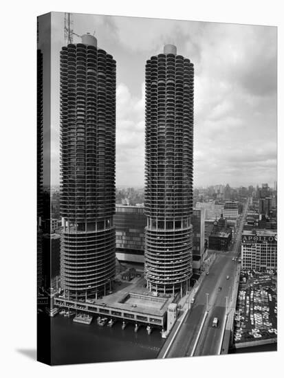 Facade of Marina City Towers-Philip Gendreau-Stretched Canvas