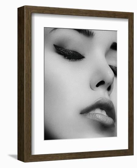 Face 1-Design Fabrikken-Framed Photographic Print