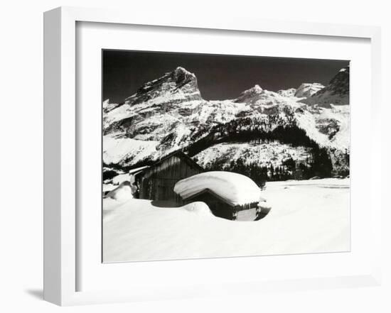 Face a la Montagne-null-Framed Art Print