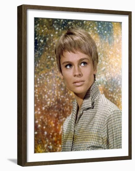 FAHRENHEIT 451, 1966 directed by FRANCOIS TRUFFAUT Julie Christie (photo)-null-Framed Photo