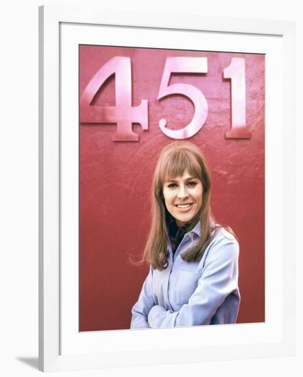 FAHRENHEIT 451, 1966 directed by FRANCOIS TRUFFAUT Julie Christie (photo)-null-Framed Photo