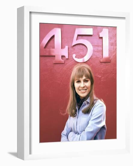 FAHRENHEIT 451, 1966 directed by FRANCOIS TRUFFAUT Julie Christie (photo)-null-Framed Photo