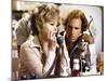 FAMILY PLOT, 1976 directed by ALFRED HITCHCOCK Barbara Harris / Bruce Dern (photo)-null-Mounted Photo