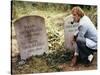FAMILY PLOT, 1976 directed by ALFRED HITCHCOCK Bruce Dern (photo)-null-Stretched Canvas