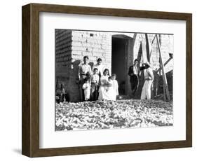Family with Corn, State of Veracruz, Mexico, 1927-Tina Modotti-Framed Photographic Print