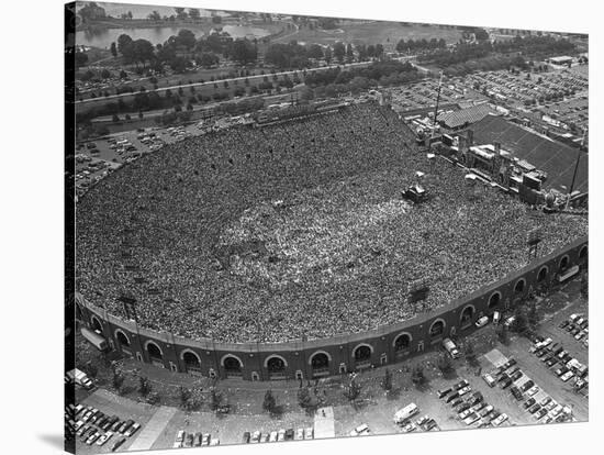 Fans Jam Philadelphia's Jfk Stadium During the Live Aid Concert-null-Stretched Canvas