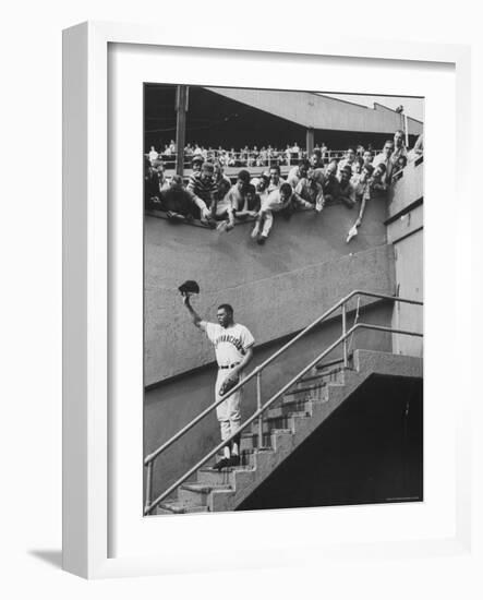 Fans Welcoming Giants Star Willie Mays at Polo Grounds-Art Rickerby-Framed Premium Photographic Print