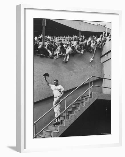 Fans Welcoming Giants Star Willie Mays at Polo Grounds-Art Rickerby-Framed Premium Photographic Print