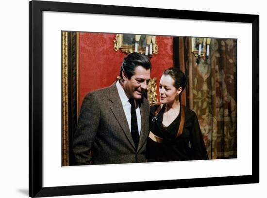 FANTASMA D'AMORE / FANTOME D'AMOUR, 1980 directed by DINO RISI Marcello Mastroianni and Romy Schnei-null-Framed Photo