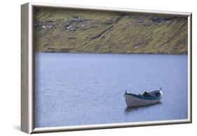 Faroes, Vagar, Sorvagsvatn, Leitisvatn, oar boot-olbor-Framed Photographic Print