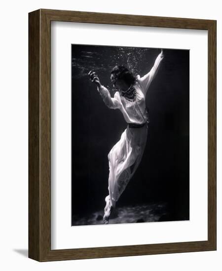 Fashion Model Underwater, 1939-Science Source-Framed Giclee Print