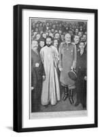 Father Gabon, Leader of the Strike Movement, in St. Petersburg with General Fullon, 1905-null-Framed Giclee Print