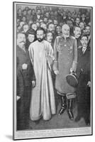 Father Gabon, Leader of the Strike Movement, in St. Petersburg with General Fullon, 1905-null-Mounted Giclee Print