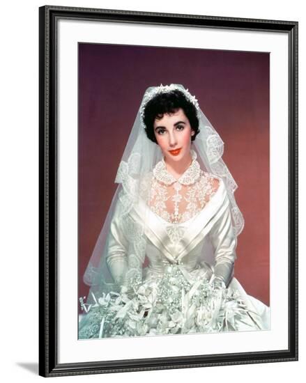FATHER OF THE BRIDE, 1950 directed by VINCENTE MINNELLI Elizabeth Taylor (photo)--Framed Photo