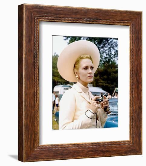 Faye Dunaway - The Thomas Crown Affair-null-Framed Photo