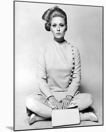 Faye Dunaway-null-Mounted Photo