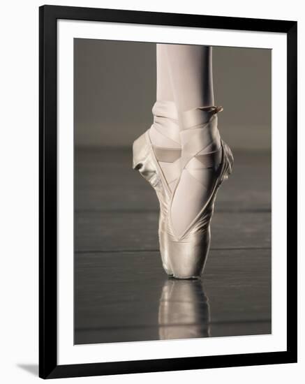 Feet of Ballet Dancer En Pointe-Erik Isakson-Framed Photographic Print