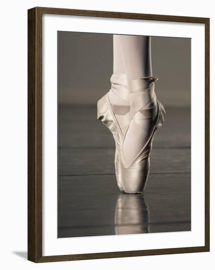 Feet of Ballet Dancer En Pointe-Erik Isakson-Framed Photographic Print