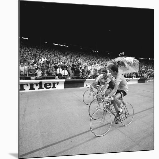 Felice Gimondi, Raymond Poulidor and Gianni Motta are Celebrated at the End of the Tour De France-Mario de Biasi-Mounted Giclee Print