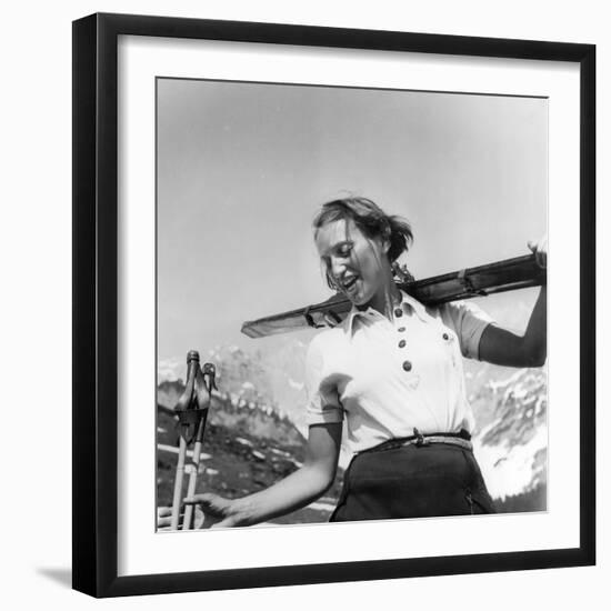 Female Skier-null-Framed Premium Photographic Print