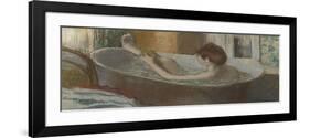 Femme dans son bain s'épongeant la jambe-Edgar Degas-Framed Giclee Print