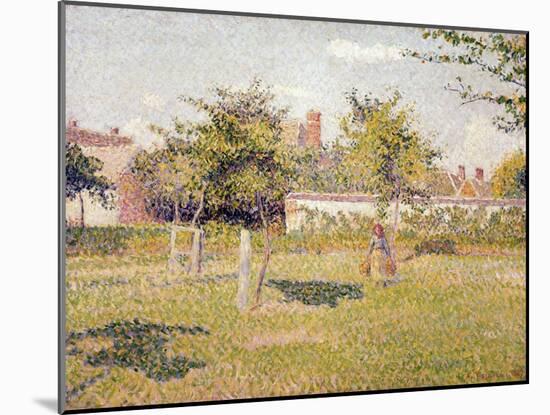 Femme dans un clos, soleil de printemps dans le pré à Eragny-Camille Pissarro-Mounted Giclee Print