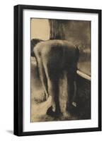 Femme s'essuyant les pieds-Edgar Degas-Framed Giclee Print