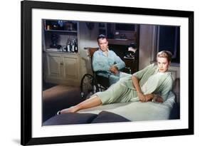 Fenetre sur cour REAR WINDOW by AlfredHitchcock with James Stewart and Grace Kelly, 1954 (photo)-null-Framed Photo