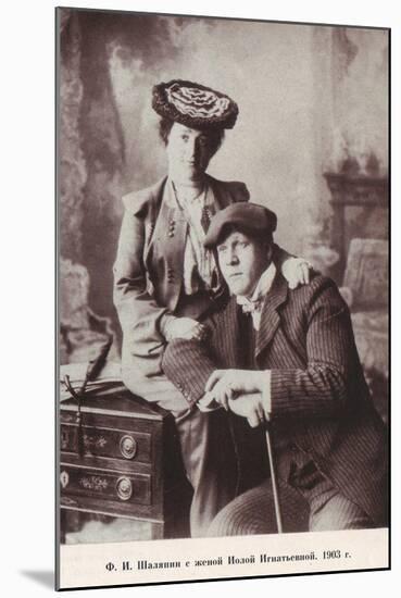 Feodor Chaliapin with His Wife Iola, 1903-null-Mounted Giclee Print