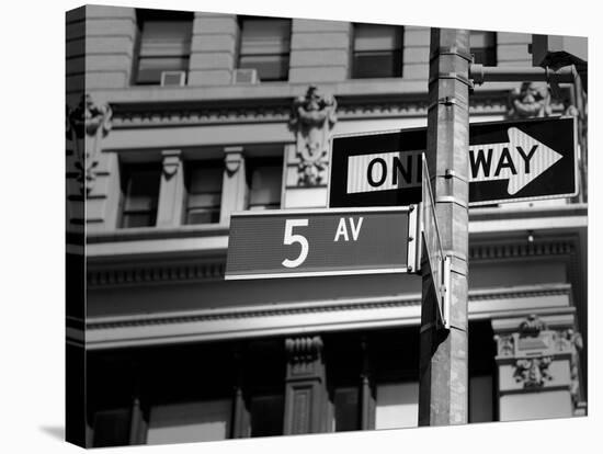Fifth Avenue Sign 5 Th Av New York Manhattan USA Black & White-holbox-Stretched Canvas