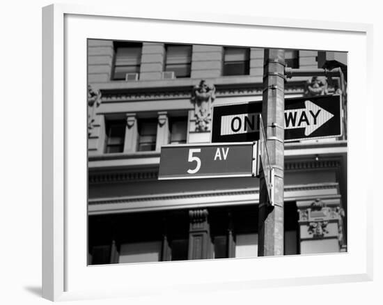 Fifth Avenue Sign 5 Th Av New York Manhattan USA Black & White-holbox-Framed Photographic Print