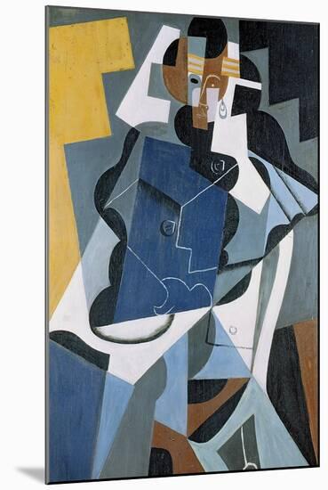 Figure of a Woman, 1917-Juan Gris-Mounted Giclee Print